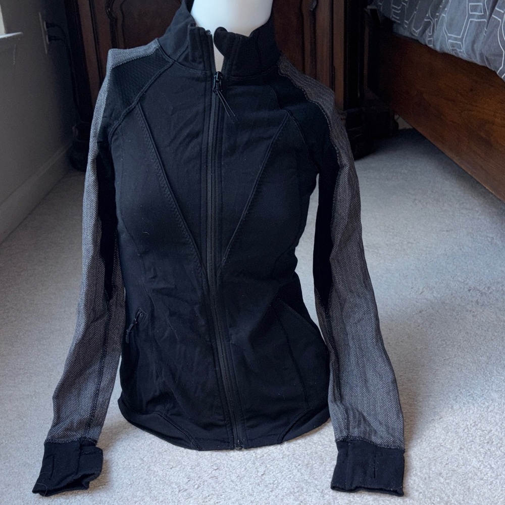 Ivivva Black and Gray Bomber Jacket